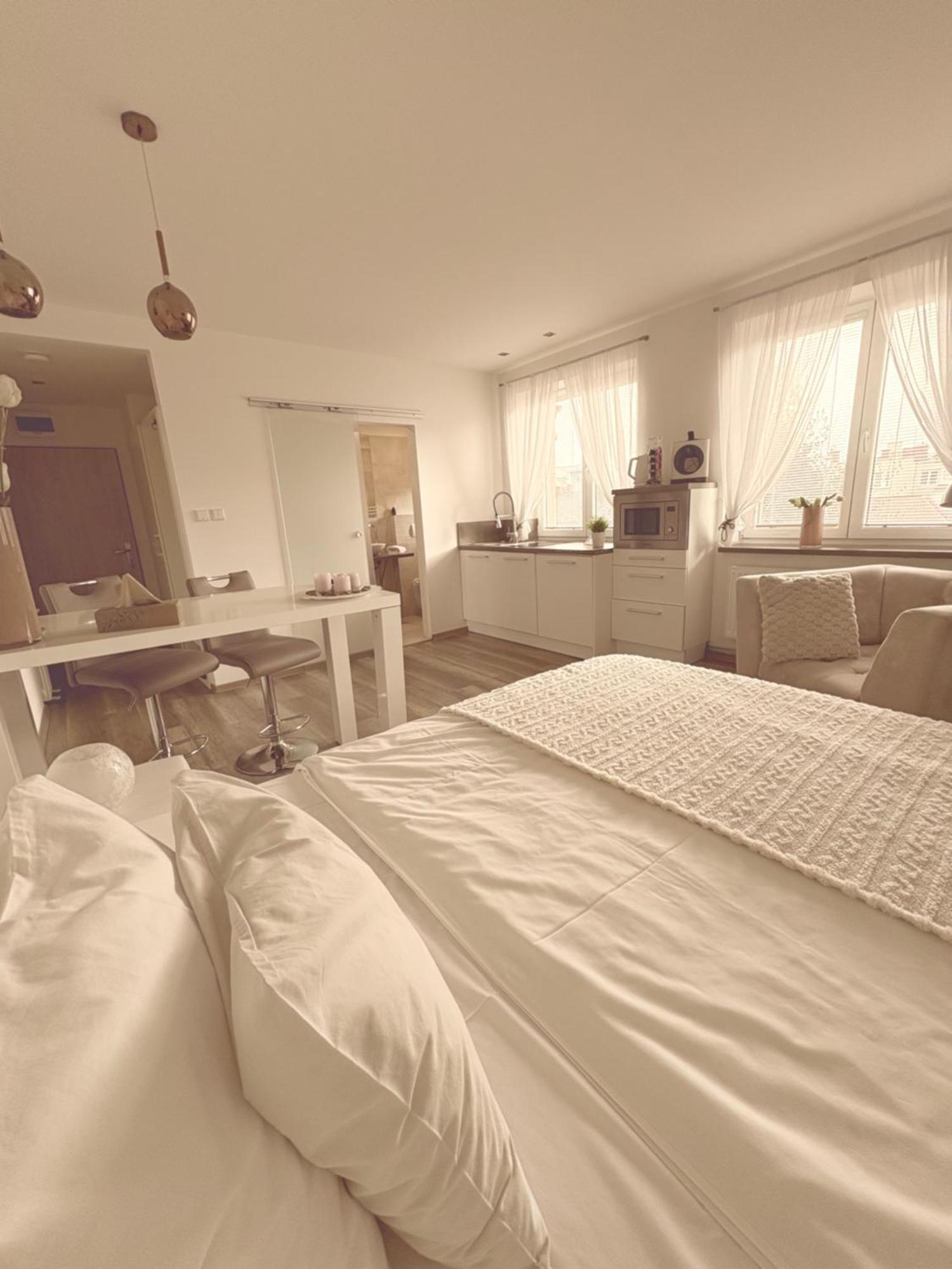 Trio Apartments Острава Екстериор снимка